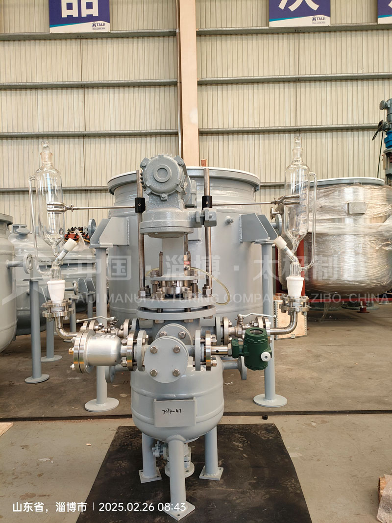 太極5L搪玻璃反應(yīng)釜制造完成，各項檢驗全部通過！