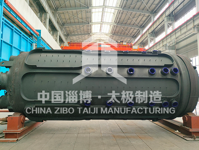 行業(yè)極限挑戰(zhàn)！這款非標(biāo)搪玻璃反應(yīng)釜創(chuàng)兩項 “最難” 紀(jì)錄